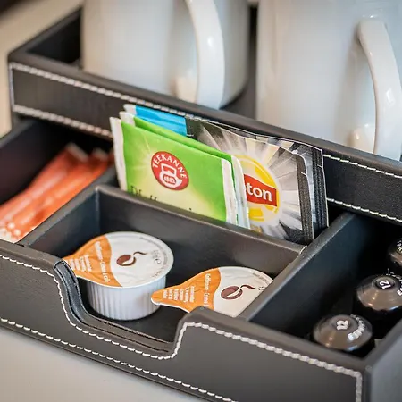 - La Maison Des Sottais Bed & Breakfast