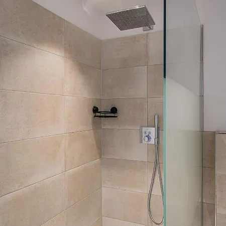 Bed & Breakfast - La Maison Des Sottais 3*