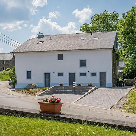 - La Maison Des Sottais Bed and breakfast